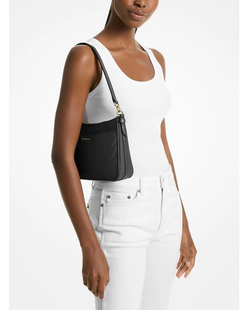 Jet Set Medium Zip Pochette Crossbody
