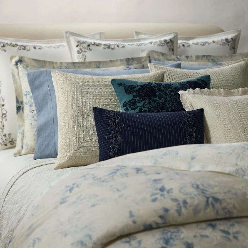 Carolyne Floral Quilted Coverlet & Shams