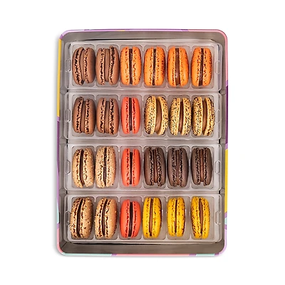 La Biscuitery 24 Piece Chocolate Macarons