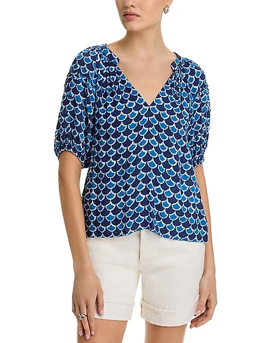 Area Stars Split Neck Fan Top