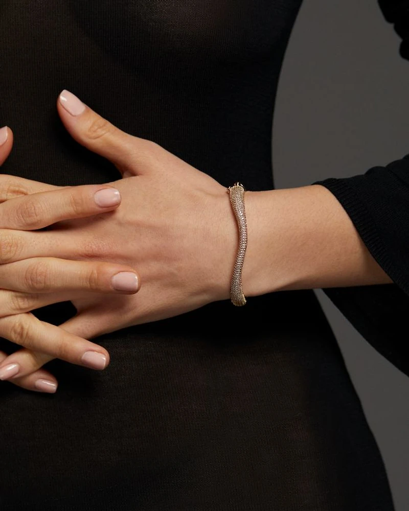 Alma Pavé Wavy Bangle Bracelet