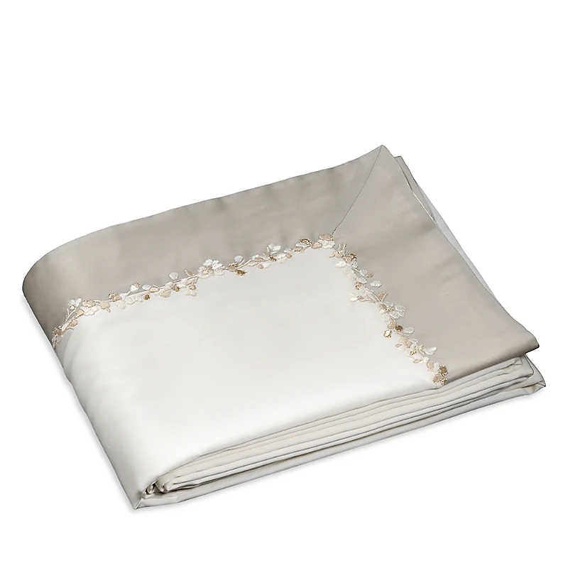 Dea Luxury Linens Incanto Embroidery Flat Sheet