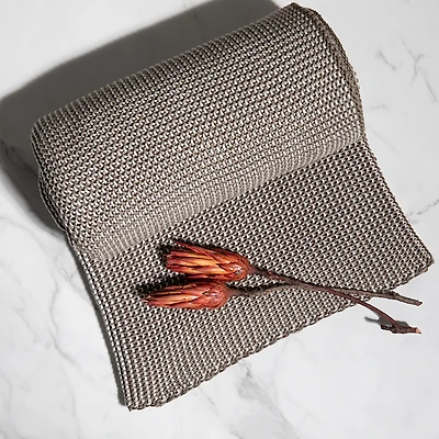 Pink Lemonade Zreyas Throw Blanket