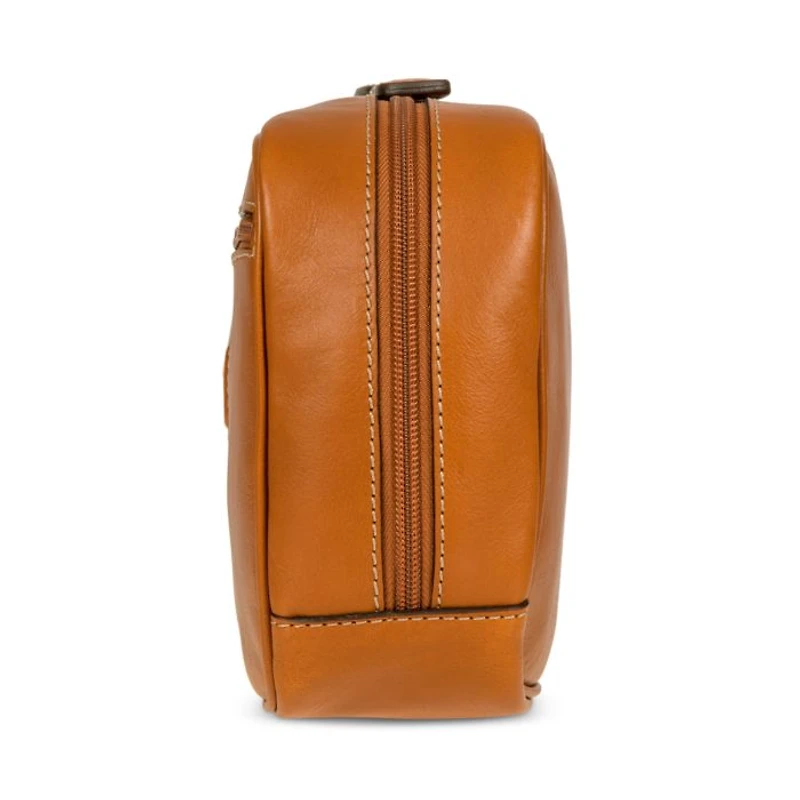 Life Pelle Traditional Leather Toiletry Kit