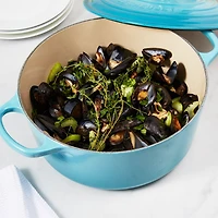 Quart Signature Round Dutch Oven