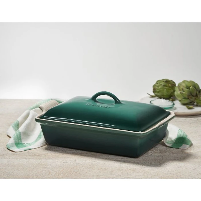 Stoneware 4 Quart Covered Rectangular Casserole