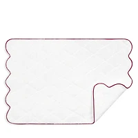 Matouk Cairo Scallop Quilted Mat
