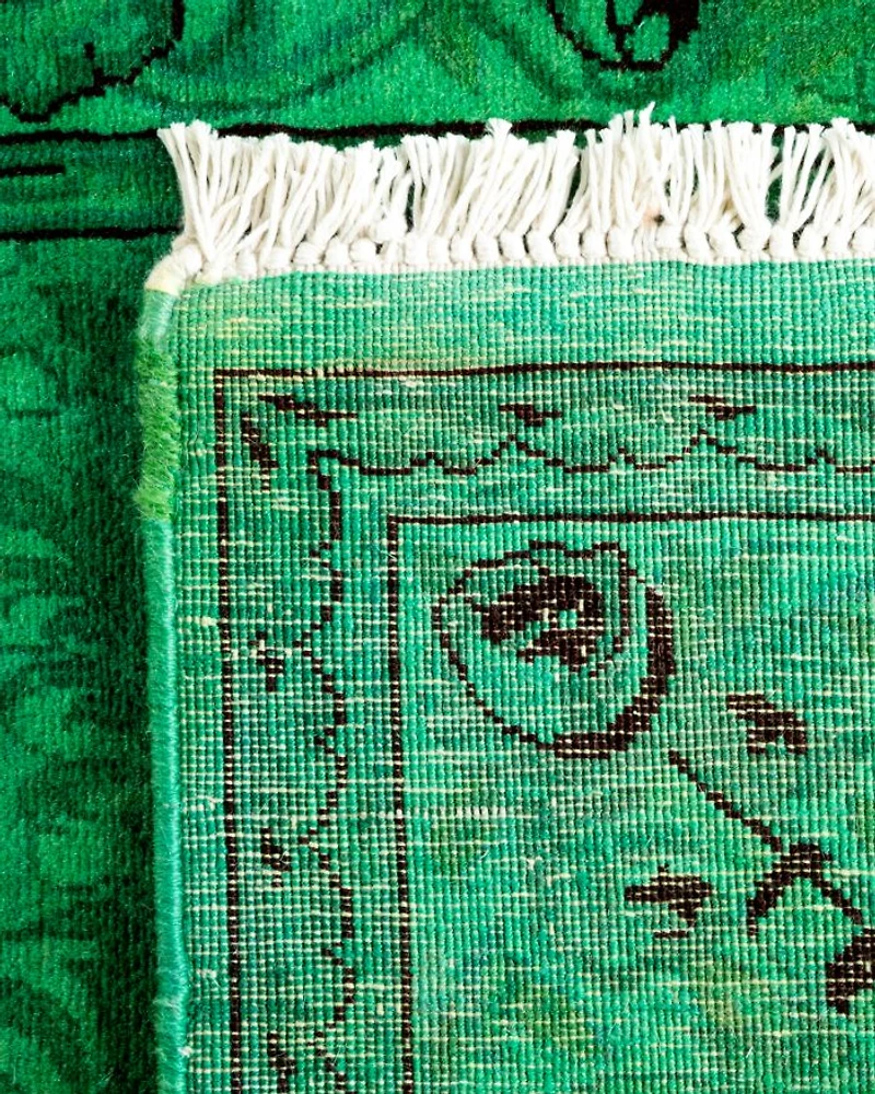 Fine Vibrance M1506 Runner Area Rug, 2'7" x 18'1"