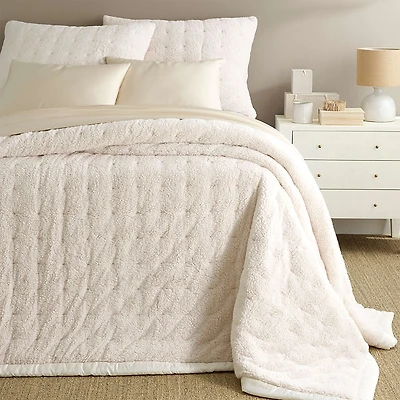 Annie Selke Marshmallow Fleece Puff Coverlet