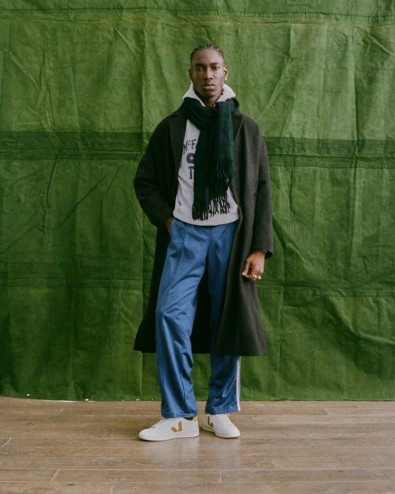 Men's V-12 Low Top Leather Sneakers