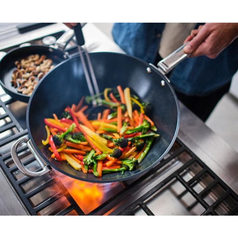 Space 12.5" Nonstick Wok
