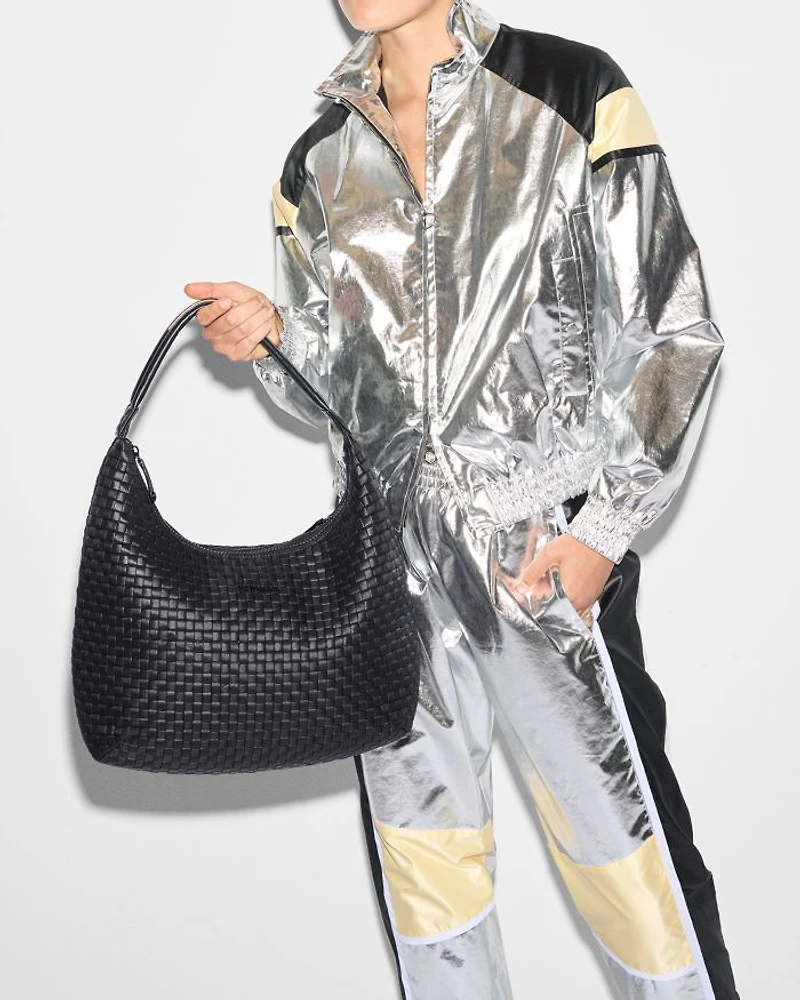 Large Woven Shoulder