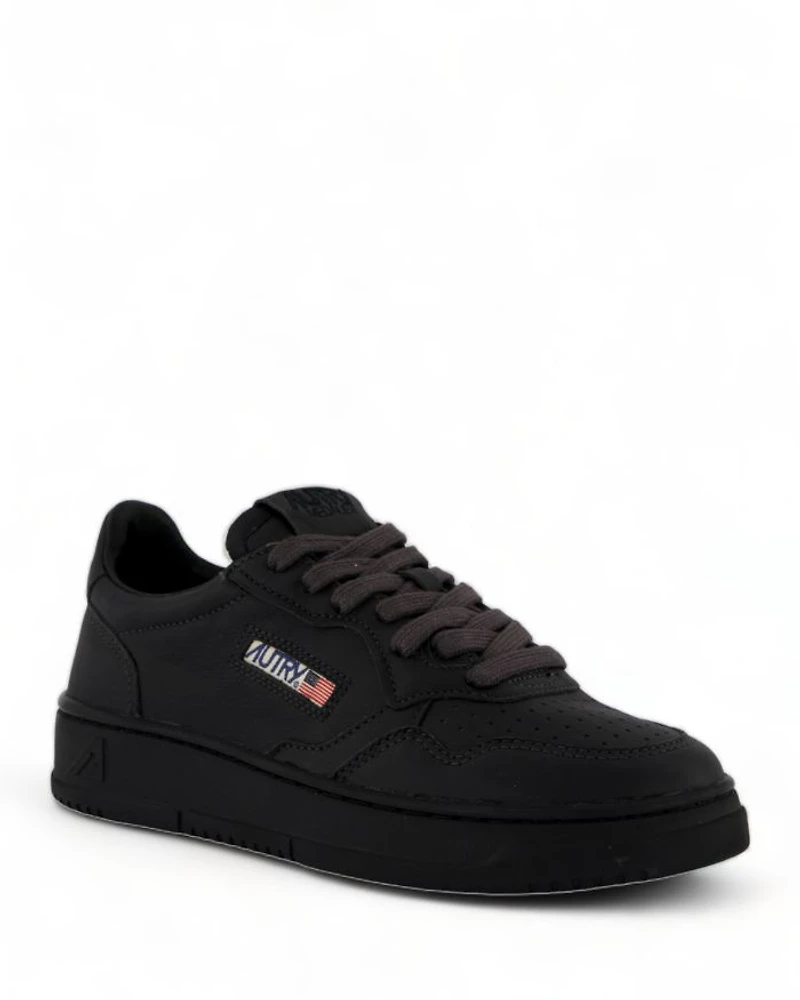 Men's Medalist Low Top Sneakers