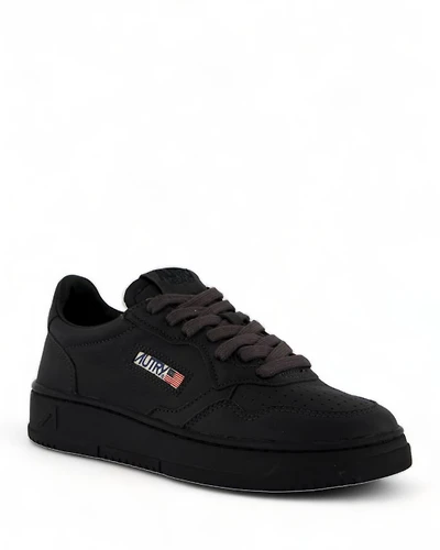 Men's Medalist Low Top Sneakers