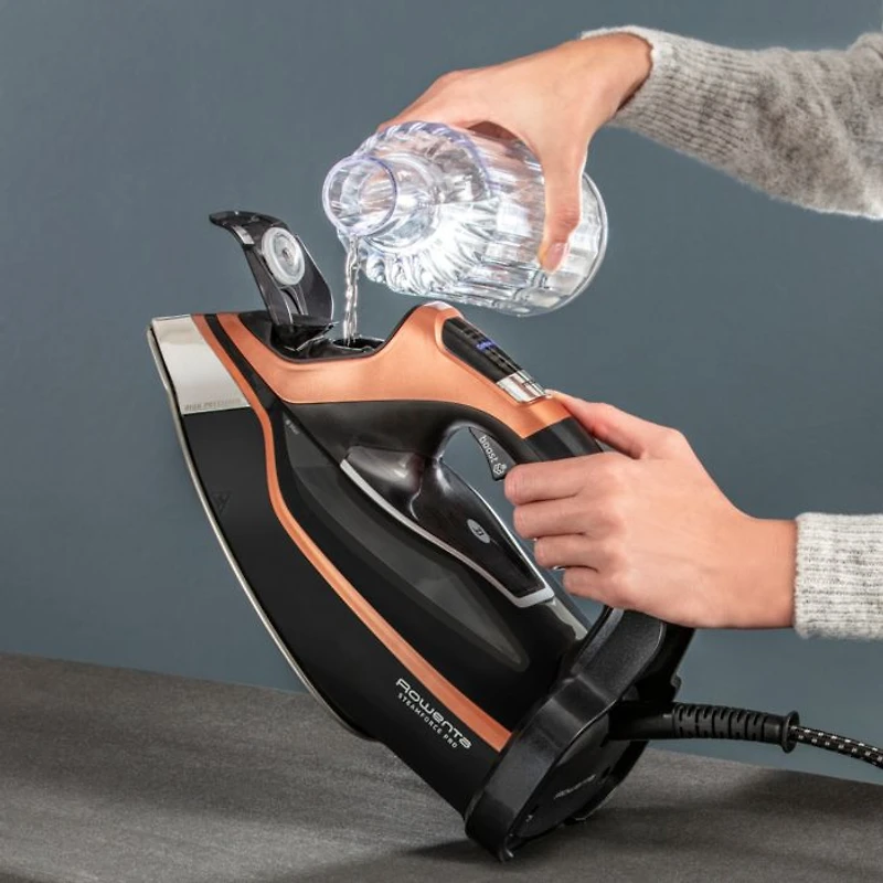SteamForce Pro Steam Iron