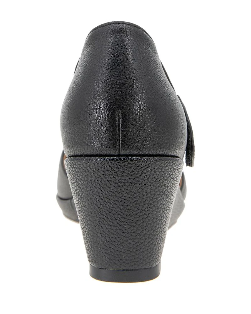 Women's Oriana Wedge Pumps