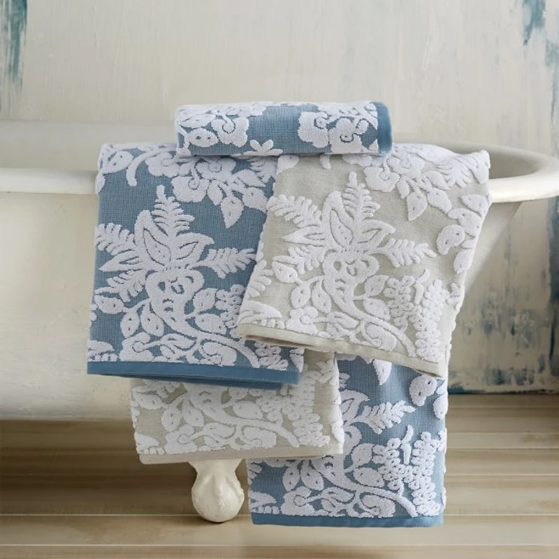 Pasak Bath Collection