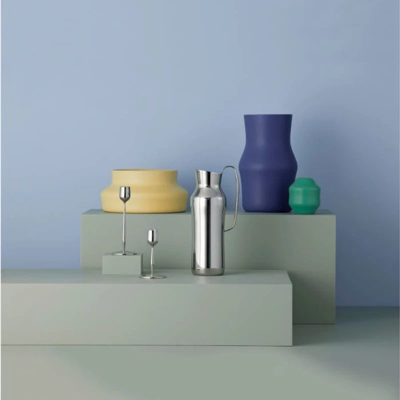 Dorotea Steel Carafe