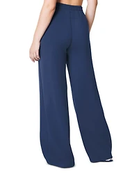 AirEssentials Wide Leg Pants