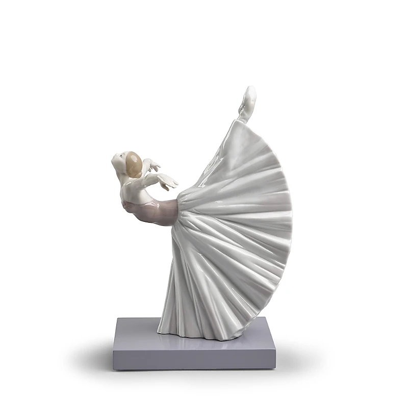 Lladro Giselle Arabesque Sculpture