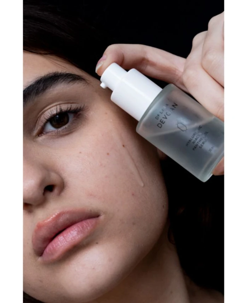 Hyaluronic Niacin Panthenol Serum