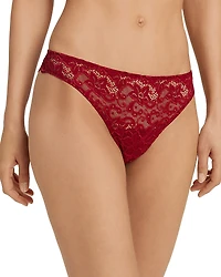 Hanro Luxury Moments Lace Thong