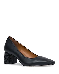 Andre Assous Women's Amelia Pumps