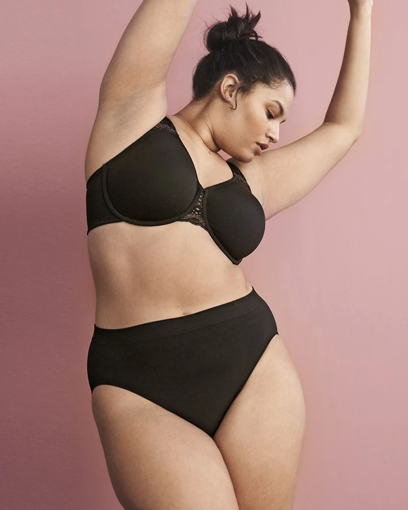 B.Smooth® Seamless High-Cut Briefs