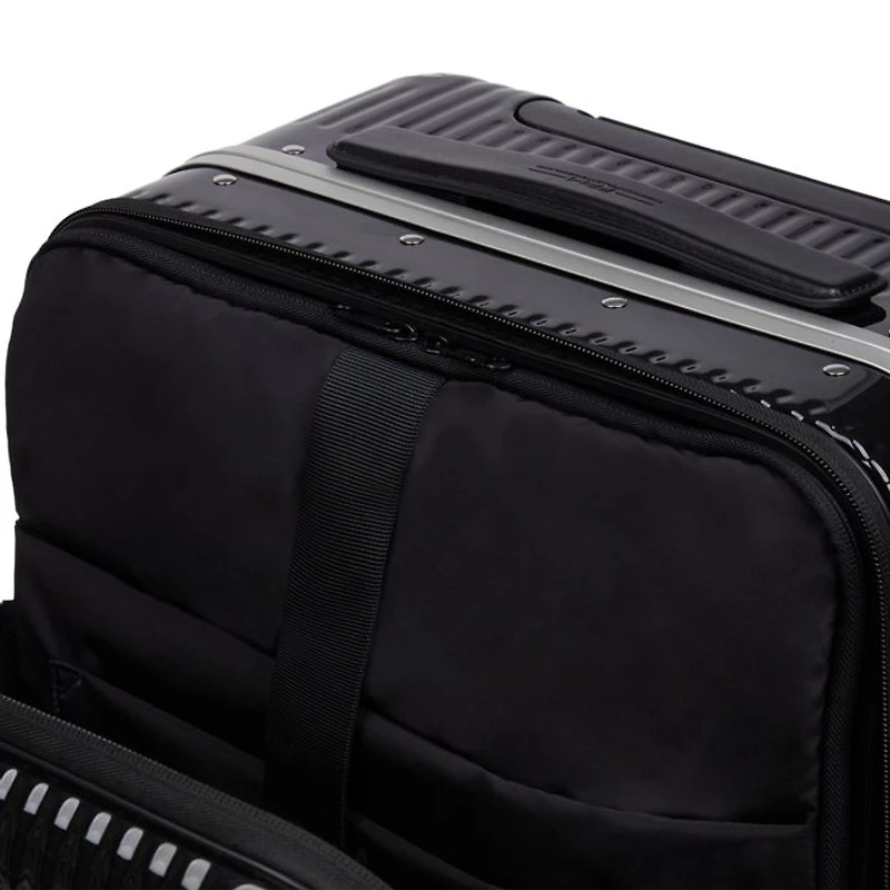 Bank Light 53 Front Pocket Carry-On
