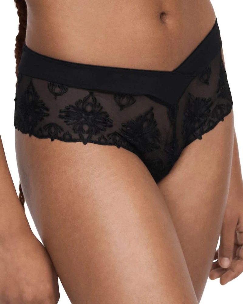 Champs-Élysées Lace Hipster