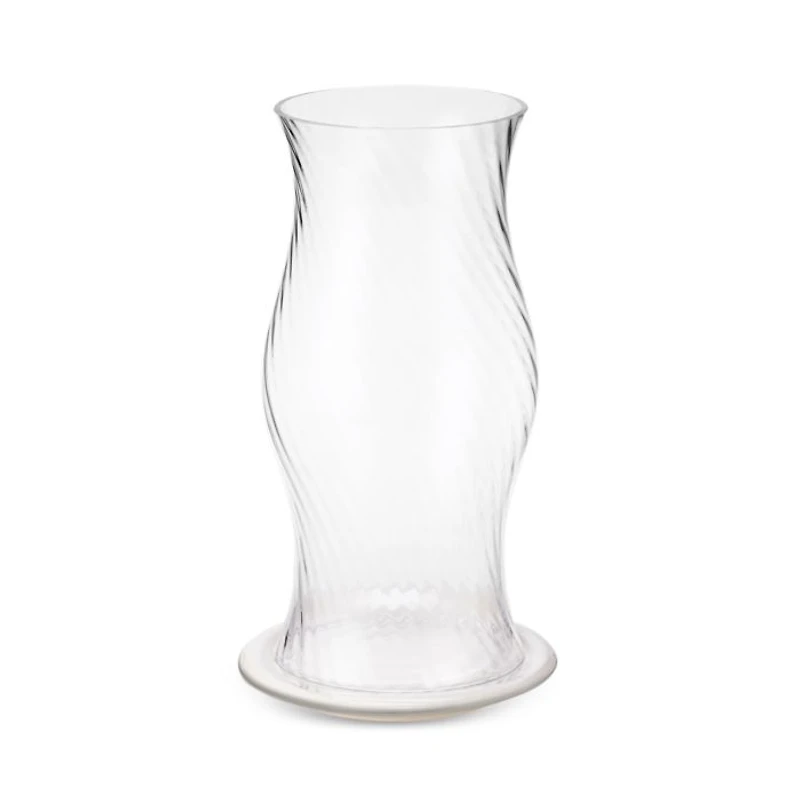 Milla Hurricane, Small