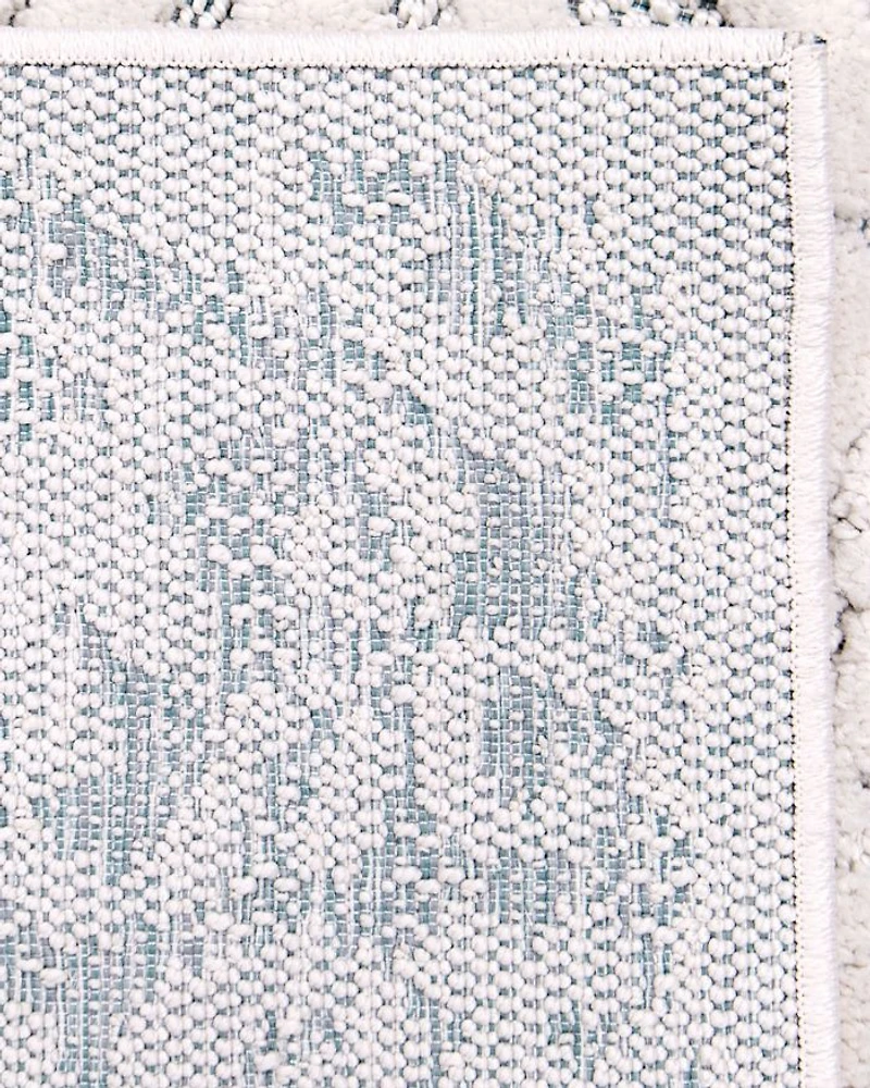 Orian Crochet Indoor/Outdoor Kensington Area Rug, 7'10" x 10'10"