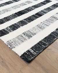 Jovia KA8562 Area Rug, 6' x 9'