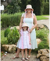 Women s Straw Harbor Hat with Scalloped Ribbon