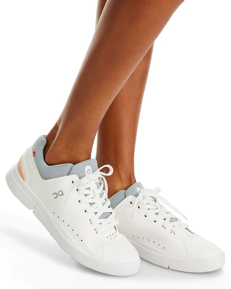 Women's The Roger Advantage Low Top Sneakers