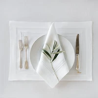 Tre Righe Table Linen Collection