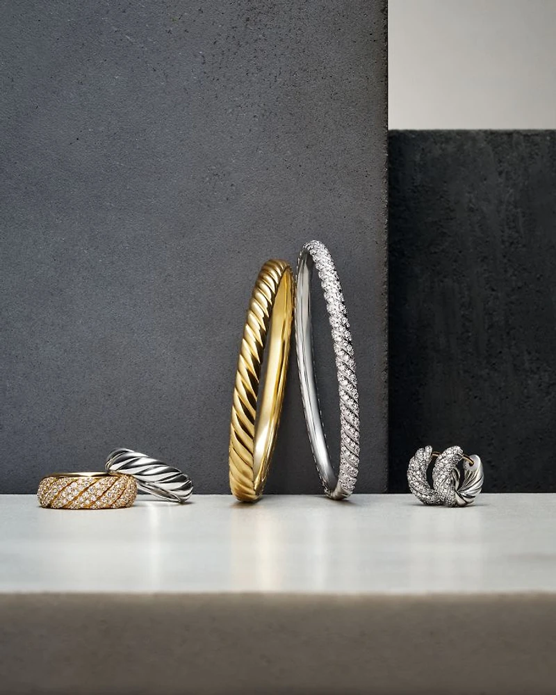 Sculpted Cable Band Ring 18K Yellow Gold with Pavé Diamonds