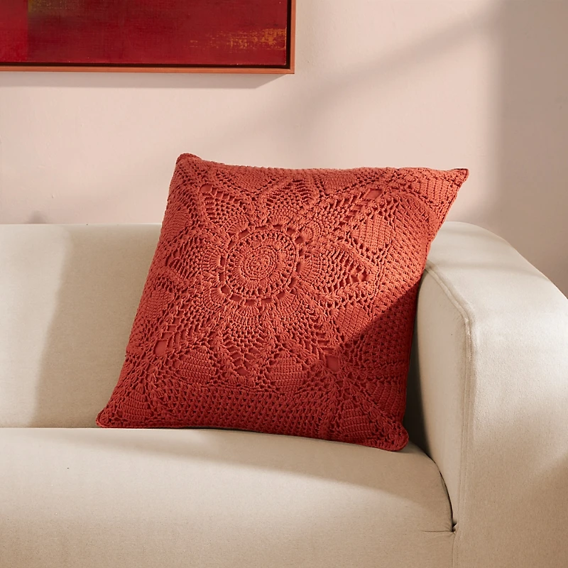 Roselli Trading Olivia Crocheted Decorative Pillow, 20 x 20