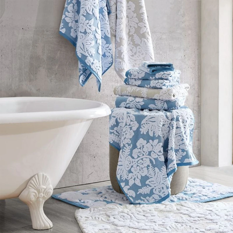 Pasak Bath Collection