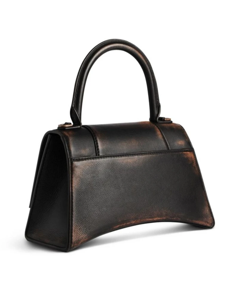 Hourglass Handbag Used Effect
