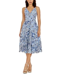 Dress the Population Eliza