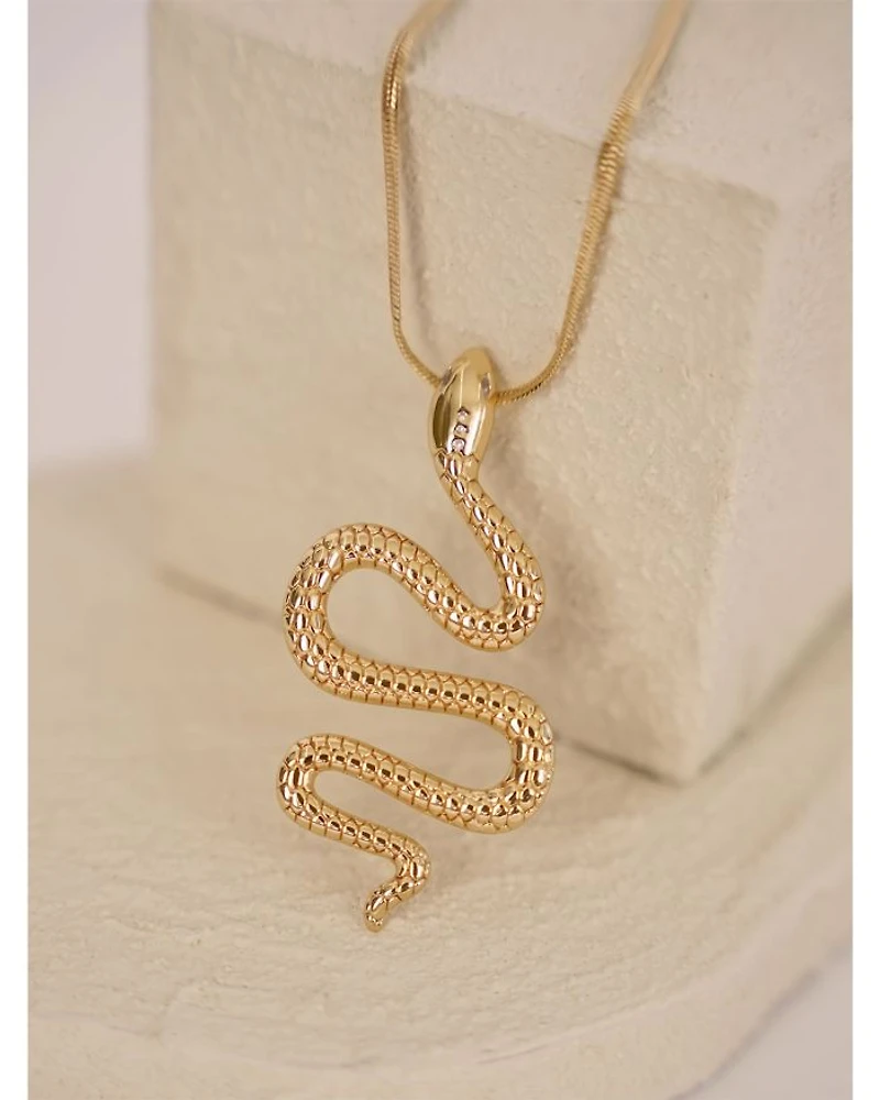 Serpentina Pendant Choker, 12"