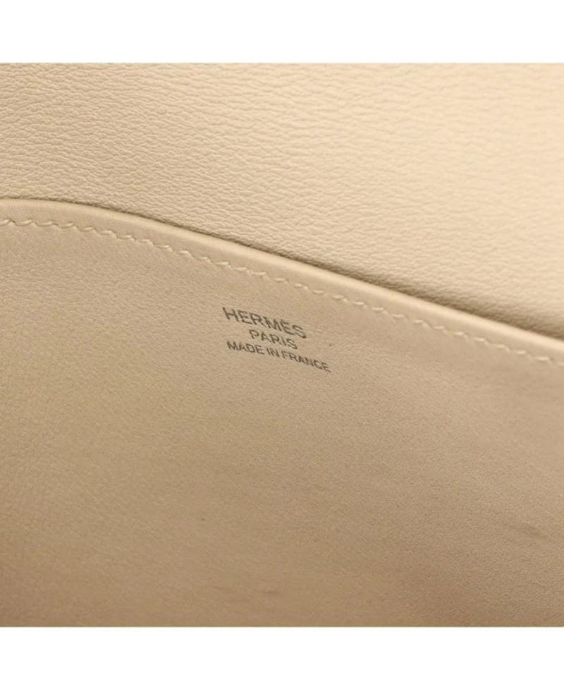 Pre-Owned Hermes 22 Halzan Bag Swift