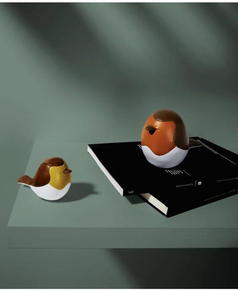 Robin Bird Paperweight