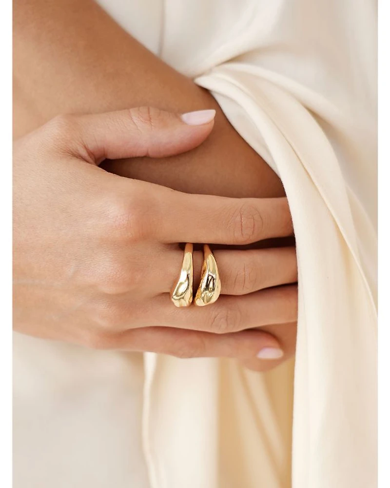 Modern Flow Ring