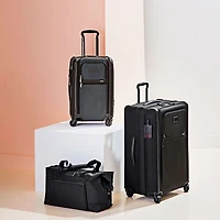 Alpha 3 International Expandable 4-Wheel Carry-On