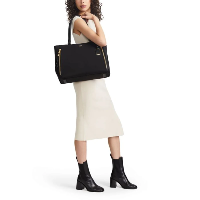 Voyageur Valetta Large Tote Bag
