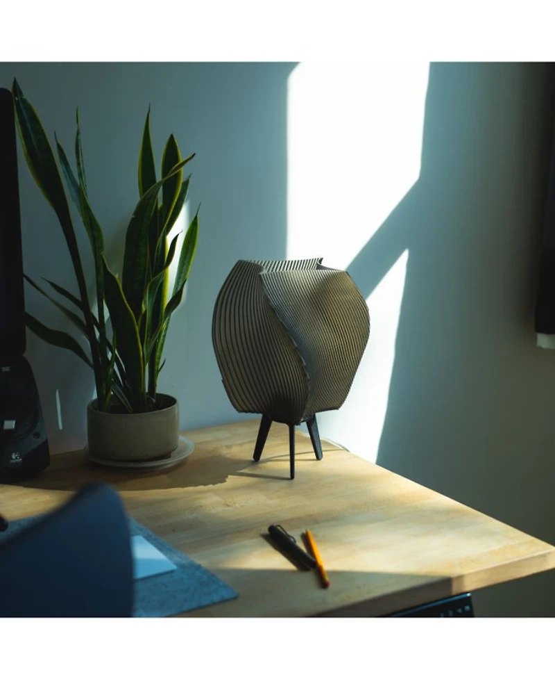 Zephyr Lamp
