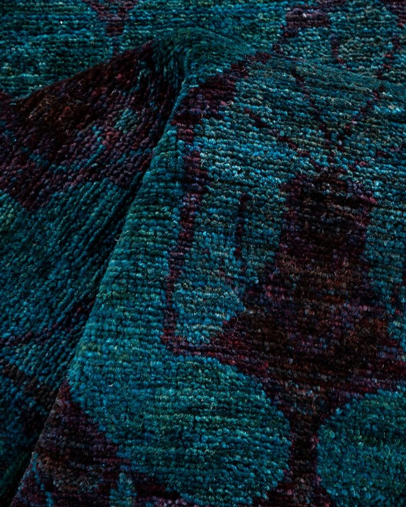 Fine Vibrance M1745 Runner Area Rug, 2'8" x 9'10"