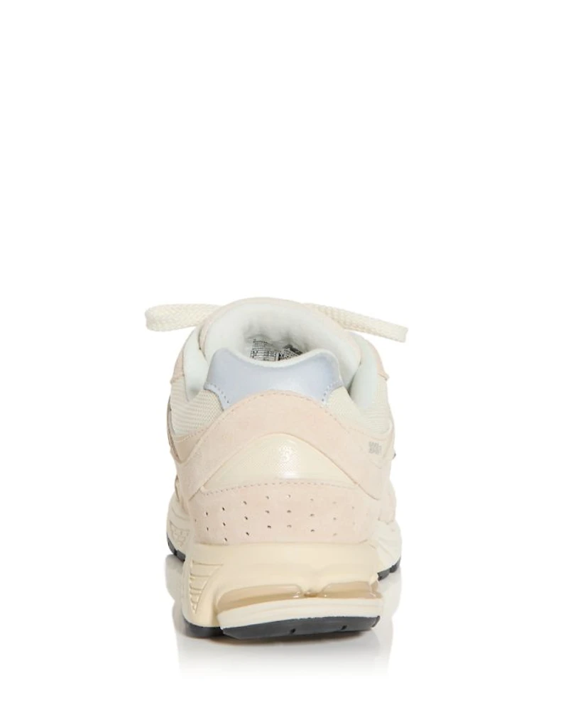 Women's 2000R Low Top Sneakers